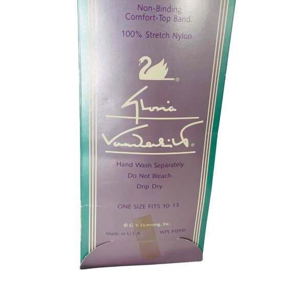 Gloria Vanderbilt Sheer Knee Highs Sandalfoot Taupe OS Non-Binding Comfort-Top - Picture 5 of 5